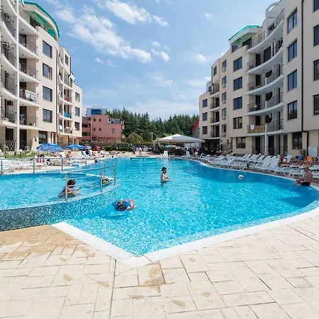 Апартамент ❤studio With Kitchen & Balcony Pool View❤dp❤ *
